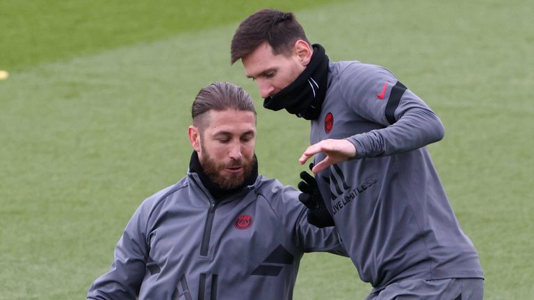 Sergio Ramos (l.) und Lionel Messi (r.) sind seit dieser Saison Teamkollegen bei PSG.