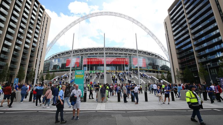 FRAUENFUßBALL-EM: Im Wembley in London findet am 31. Juli 2022 das Finale der Frauenfußball-EM statt. Auch Deutschland ist am Start und will den Titel. Sie starten am 08. Juli 2022 gegen Dänemark ins Turnier.