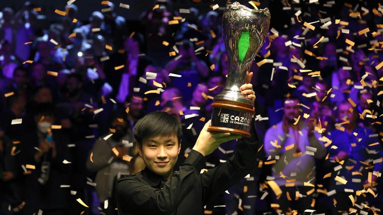 Zhao Xintong gewinnt sensationell die UK Championship.