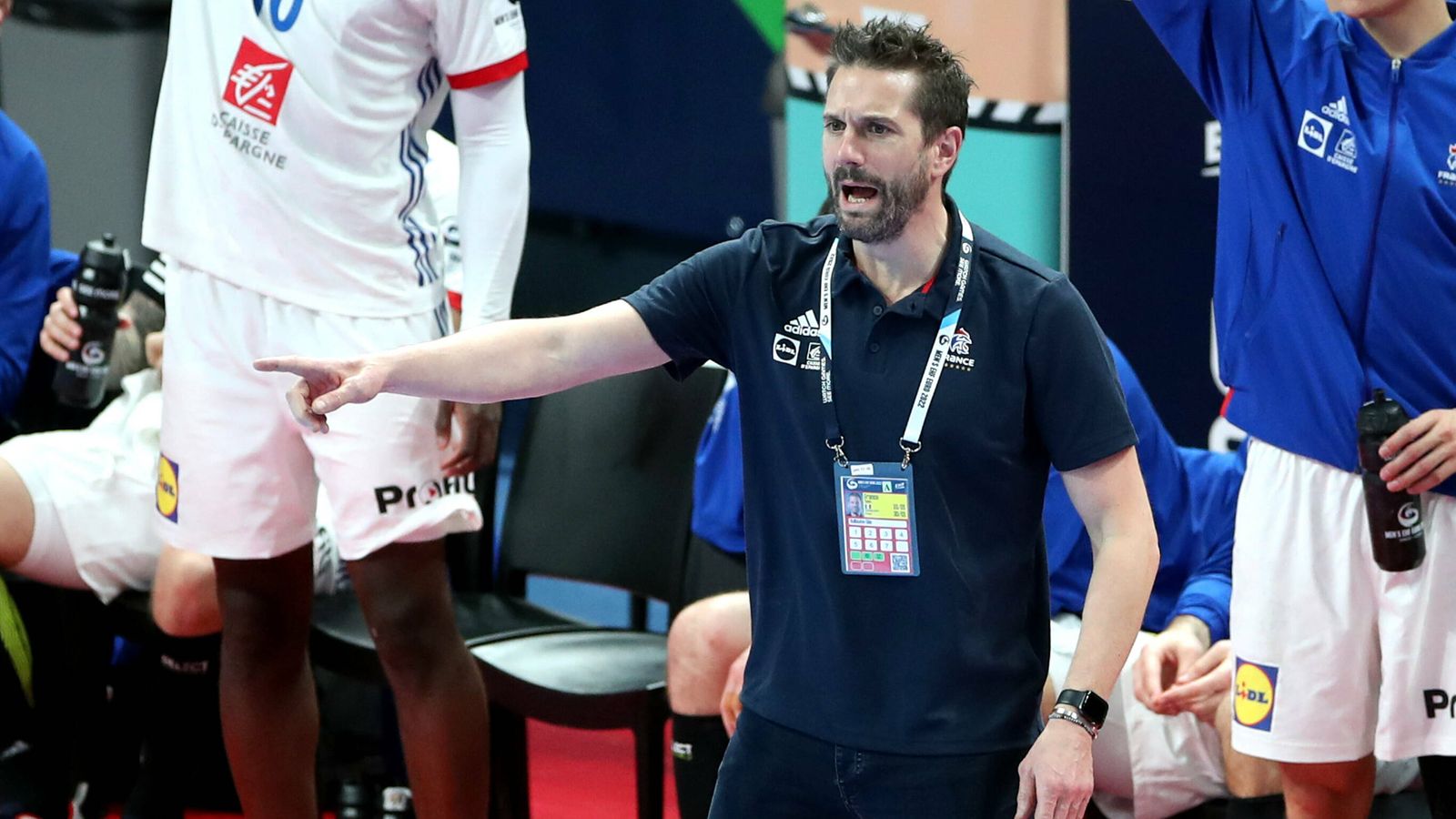 Handball-EM Frankreich-Trainer Gille positiv auf Corona getestet Handball News Sky Sport