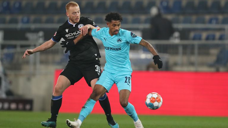 Arminia Bielefeld und Greuther Fürth trennen sich zum Abschluss des 19. Spieltags unentschieden.