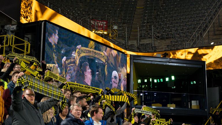 Das Land NRW hat eine einheitliche Grenze für die Auslastung von Fußballstadien festgelegt.