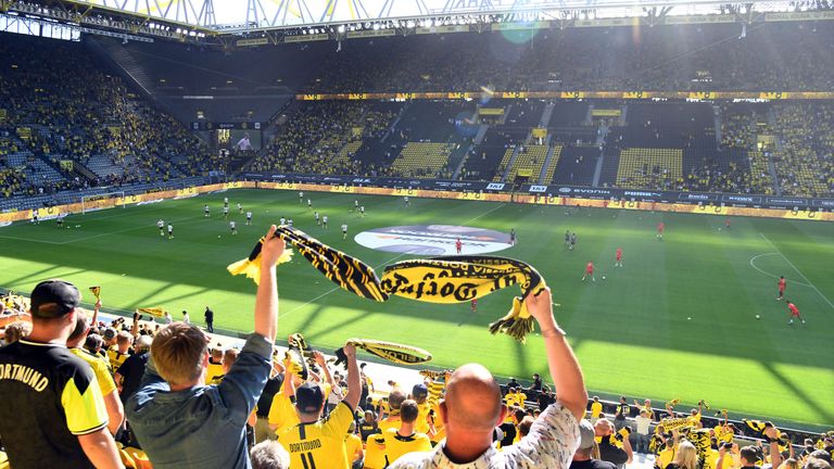 1. Signal Iduna Park (Borussia Dortmund) 4.57