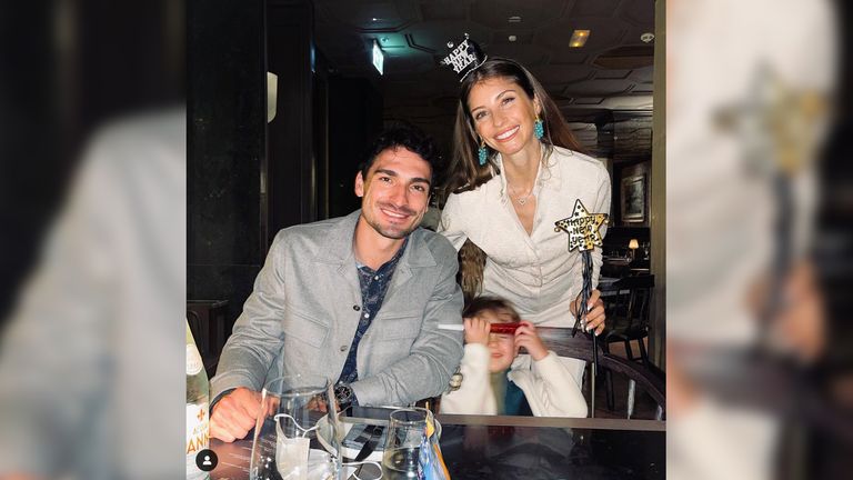 Mats Cathy Hummels heizen die Liebescomeback-Gerüchte an. Sohn Ludwig ist auch mit dabei. Quelle: Instagram/cathyhummels 