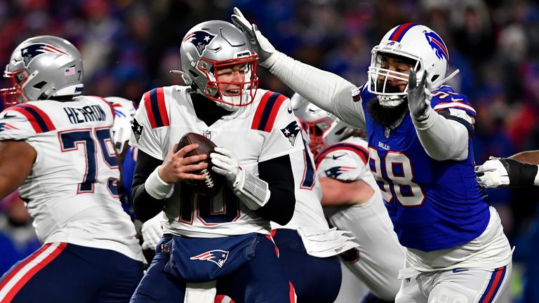 Patriots-Quarterback Mac Jones erlebte gegen die Bills sein blaues Wunder.