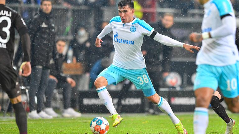 Mehmet Can Aydin absolvierte in dieser Saison bisher 14 Zweitligaspiele für Schalke 04. Dabei erzielte er einen Treffer und bereitete einen weiteren vor.
