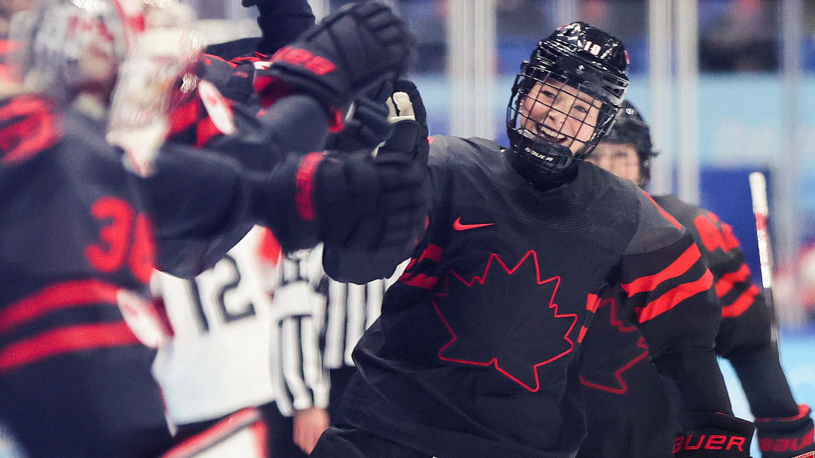 Olympia Eishockey News Rekord-Sieger Kanada startet mit Kantersieg Olympia News Sky Sport