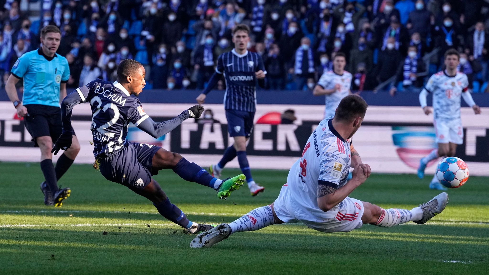 Бохум бавария 18 февраля. Бавария проиграла 5-0. Бавария Бохум. Воновия Рурштадион. Тухель Бавария 2023.