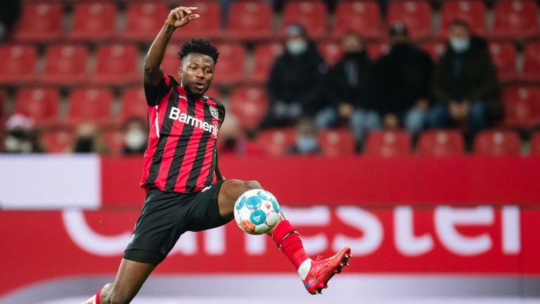 Leverkusens Edmond Tapsoba verpasst das Spiel beim BVB.