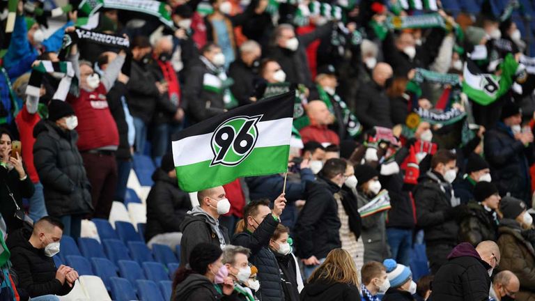 Hannover 96 darf im Pokal-Viertelfinale gegen RB Leipzig vor 25.000 Fans spielen.