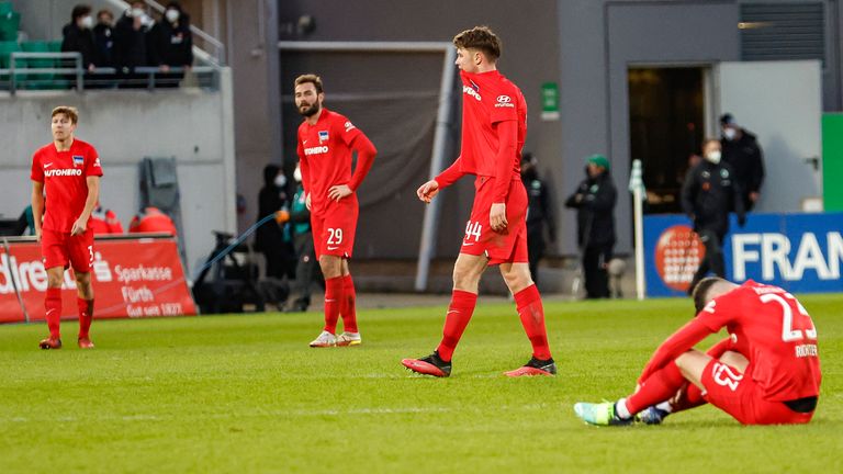 Mit Ach und Krach entgingen die Berliner im letzten Jahr der Relegation: Platz 14,  35 Punkte, zwei Zähler vor Rang 16. Auch diese Saison heißt es zittern statt zaubern. Aktuell steht die Hertha auf dem 14. Rang nur einen Punkt vor der Relegation. 