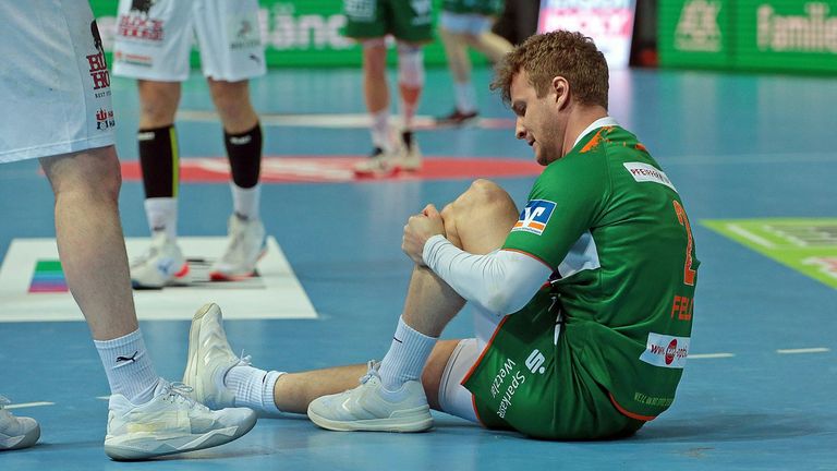 Wetzlars Spielmacher Alexander Feld hat sich sehr schwer am Knie verletzt und fällt für die restliche HBL-Saison aus.