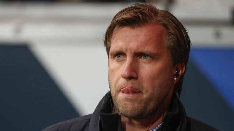 Frankfurts Sportvorstand Markus Krösche sieht den Fußball gefährdet.