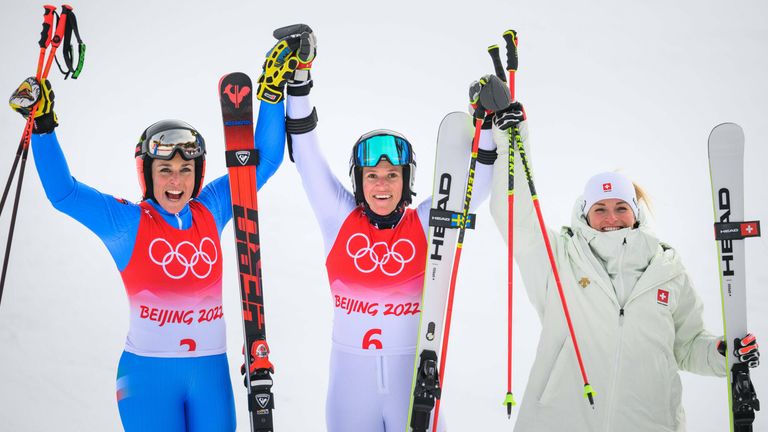 Sarah Hector gewinnt die Goldmedaille im Riesenslalom bei Olympia. 