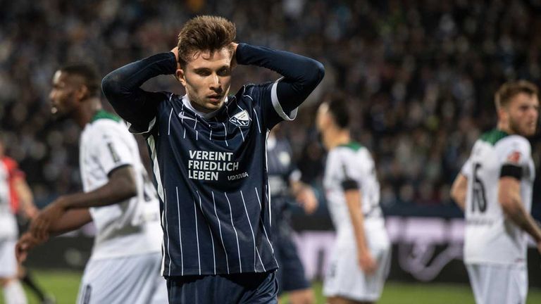 Der DFB-Kontrollausschuss nimmt Ermittlungen nach dem Spielabbruch in Bochum auf.