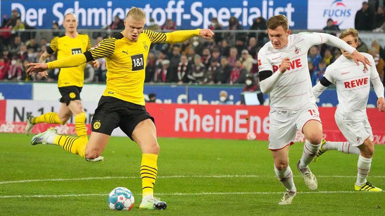Dortmunds Erling Haaland (vorne) im Spiel beim 1. FC Köln.