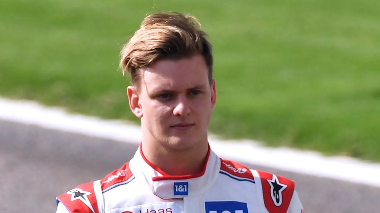 Für Mick Schumacher reicht es laut euch nur für Rang 10 oder schlechter (79 %) am Ende der Saison 