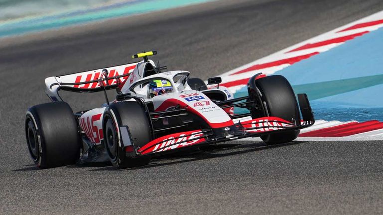 Mick Schumacher kann bislang beim ersten Rennwochenende der Saison im Haas überzeugen. 