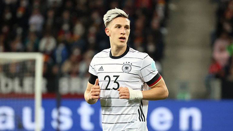 Nico Schlotterbeck hat am Samstag sein Debüt für das DFB-Team gefeiert.
