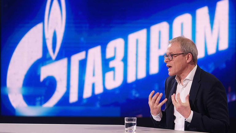 Peter Peters gesteht Fehler aus seiner Zeit als Finanzchef bei Schalke 04 ein.