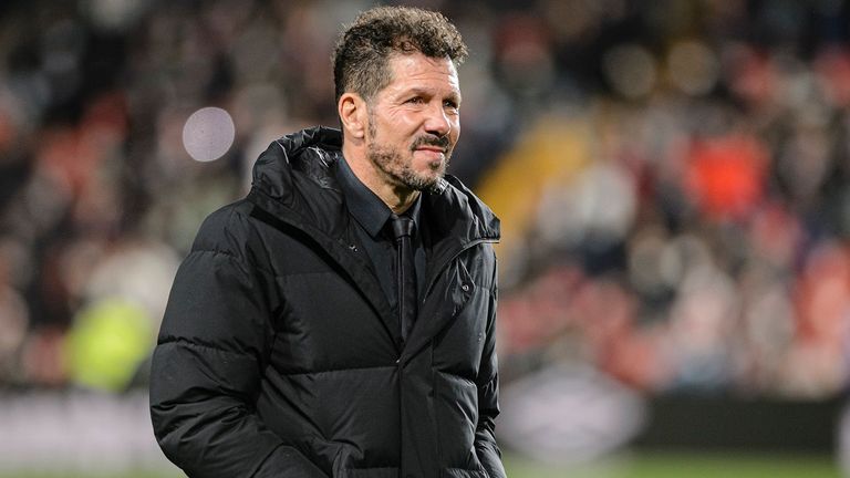 Diego Simeone führt nicht nur die Rangliste in der spanischen Liga an, sondern ist mit einem Gehalt von 3,33 Mio. Euro/Monat auch Gesamtführender. 