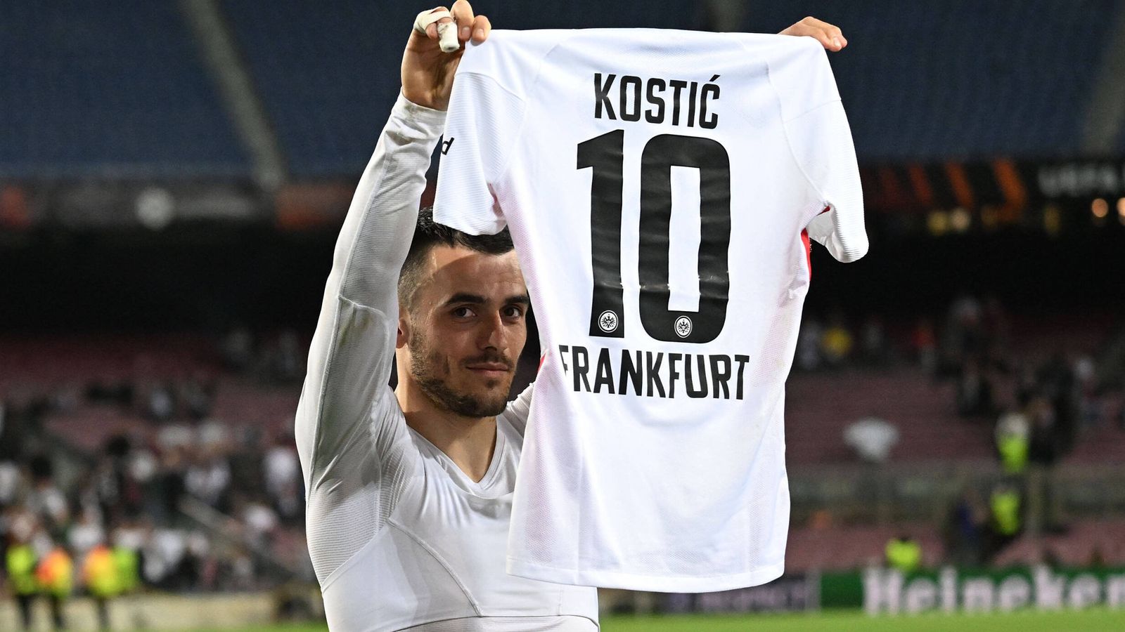 Eintracht Frankfurt News Filip Kostic ist der Matchwinner im Camp Nou Fußball News Sky Sport