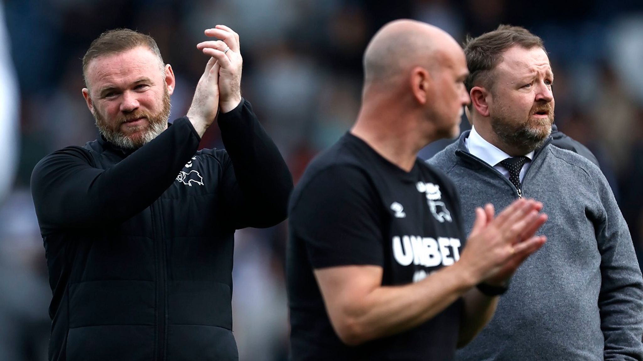 Rooney в ДИСИ Юнайтед прическа