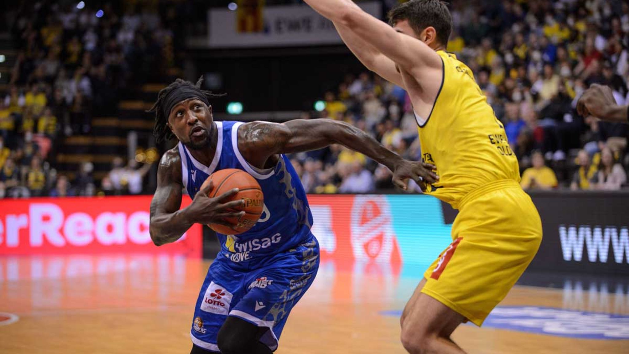 Basketball News Fraport Skyliners siegen gegen EWE Baskets Oldenburg