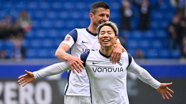 Takuma Asano trifft doppelt für den VfL Bochum bei der TSG. Die Vorlage lieferte jeweils Torhüter Riemann.