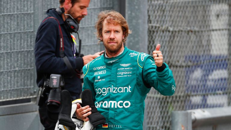 Sebastian Vettel überrascht in Imola.