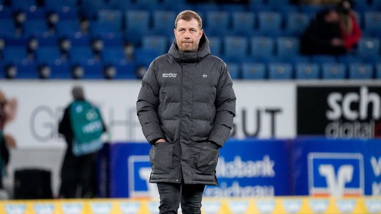 Frank Kramer ist nicht mehr Trainer bei Arminia Bielefeld.