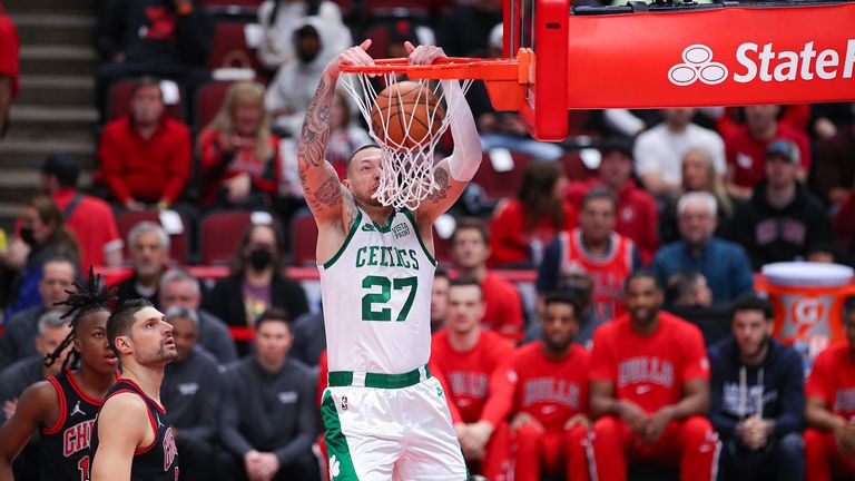 Daniel Theis siegt mit den Boston Celtics.