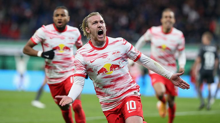 Matchwinner Emil Forsberg köpft Leipzig ins Pokal-Finale gegen den SC Freiburg.