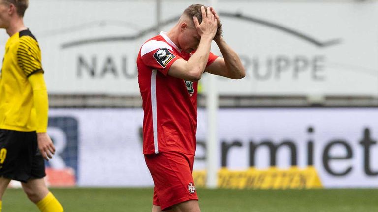 Niederlage gegen den BVB II: Philipp Hercher und der 1. FC Kaiserslautern erleben im Aufstiegsrennen einen herben Rückschlag.