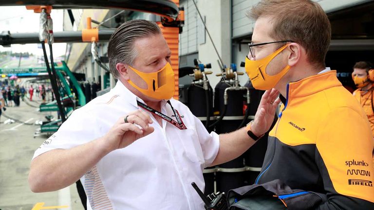 McLaren-CEO Zak Brown (l.) und Teamchef Andreas Seidl (r.) tüfteln noch am sportlichen Erfolg des Jahres 2022.