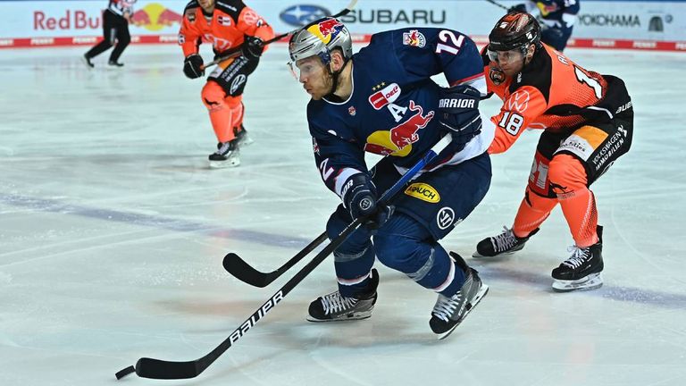 Red Bull München gewinnt den Halbfinal-Auftakt gegen die Wolfsburg Grizzlys.