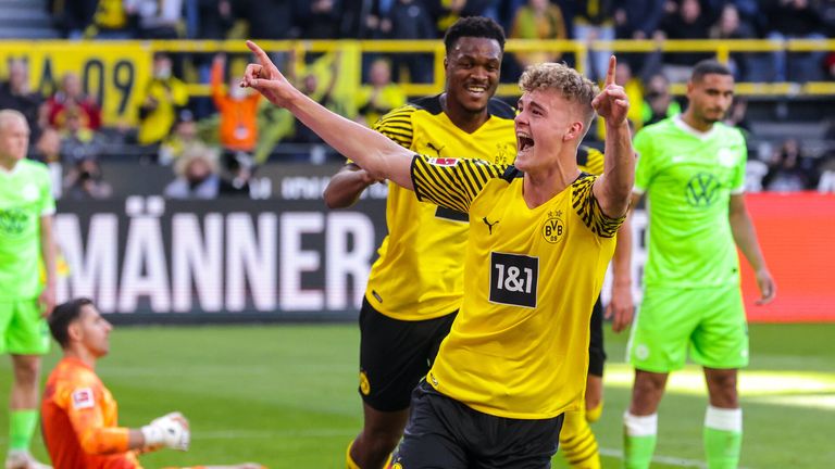 Platz 4: Tom Rothe (Borussia Dortmund) am 16. April 2022 - 17 Jahre, 5 Monate und 18 Tage
