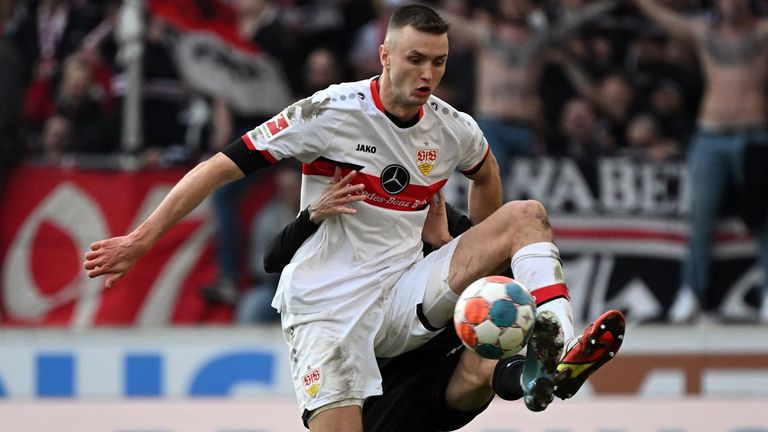 Verlässt er den VfB im Sommer? Sasa Kalajdzic äußert sich über das mögliche Interesse des FC Bayern.
