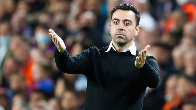 Xavi äußert sich zum Frankfurter Fan-Ansturm im Camp Nou.