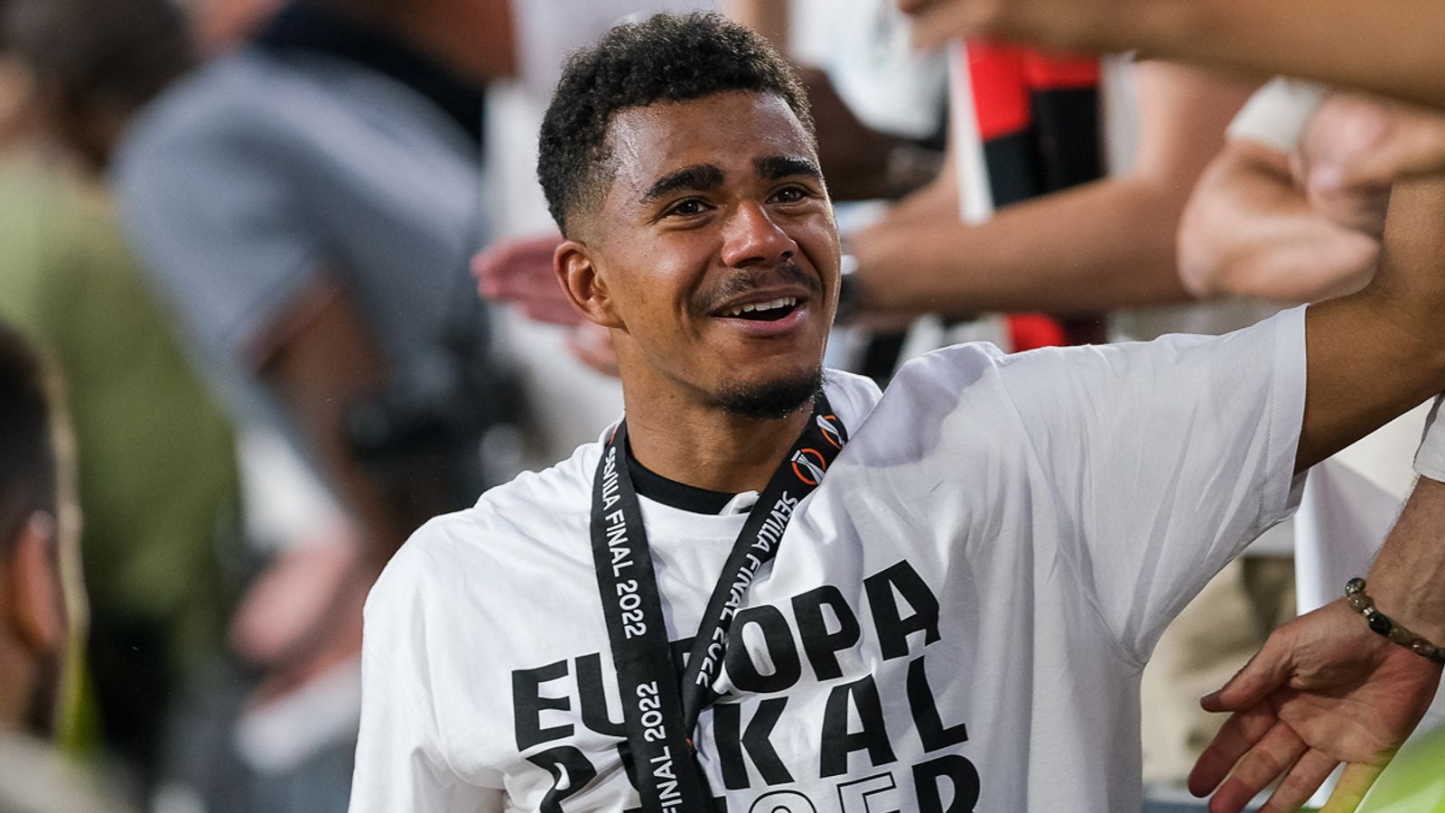 Eintracht Frankfurt Ansgar Knauff freut sich auf die Königsklasse
