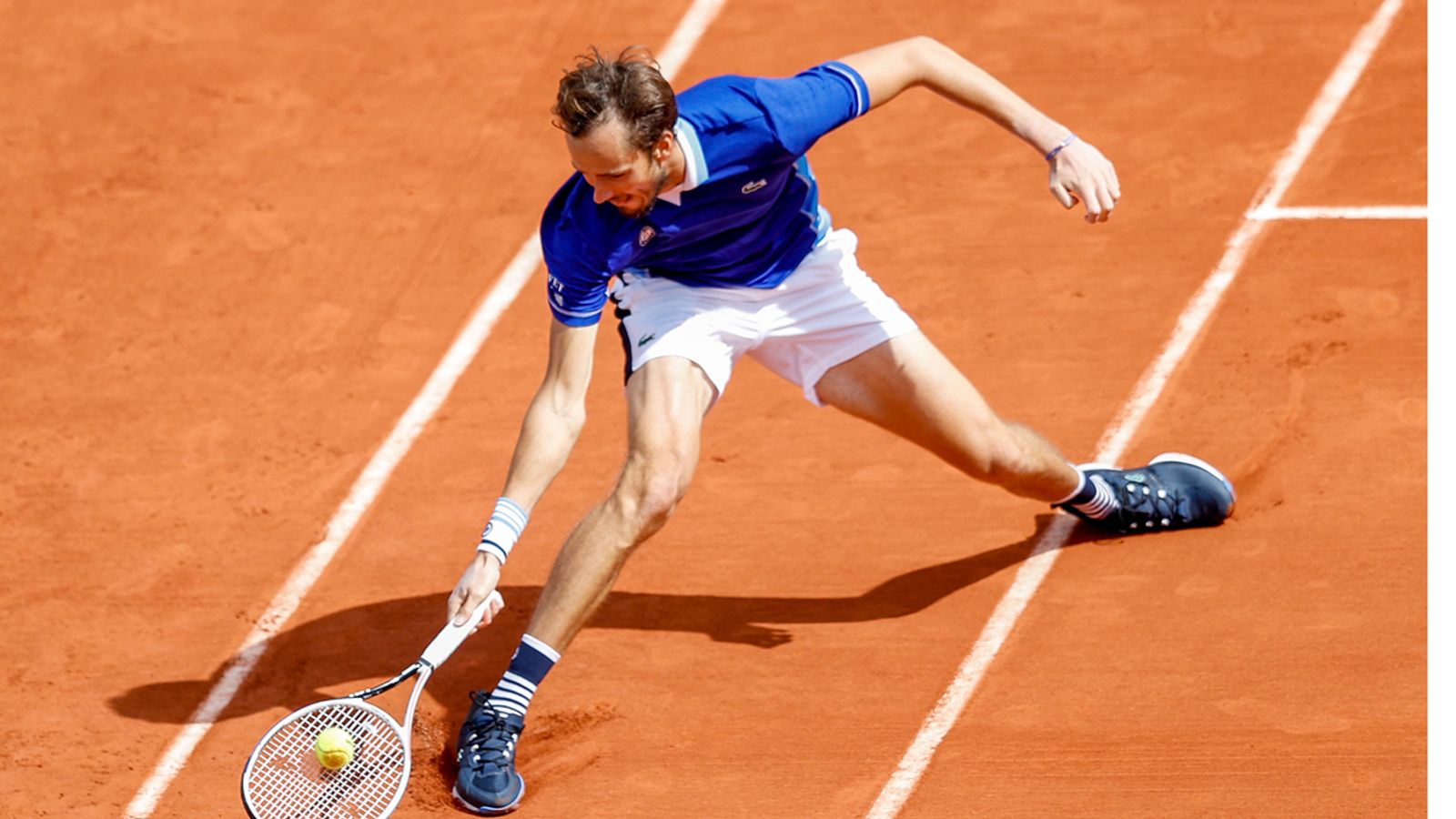 Tennis: Daniil Medvedev hat bei den French Open ohne Mühe die dritte Runde erreicht