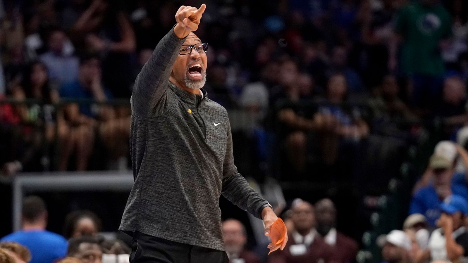 NBA: Phoenix-Trainer Monty Williams wird Coach of the Year | NBA News