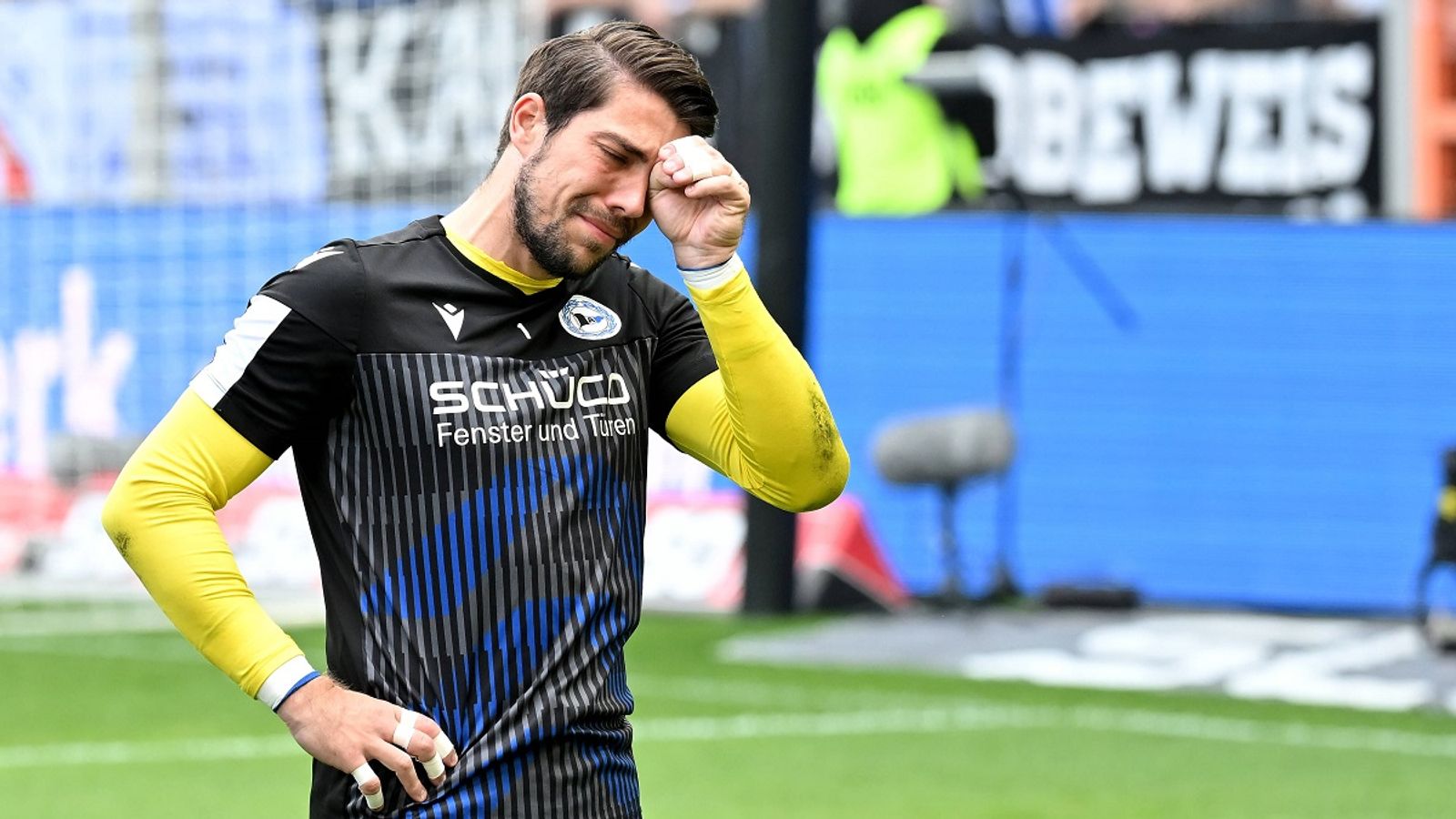 Bielefeld Torhüter Ortega verkündet Abschied nach Abstieg Fußball