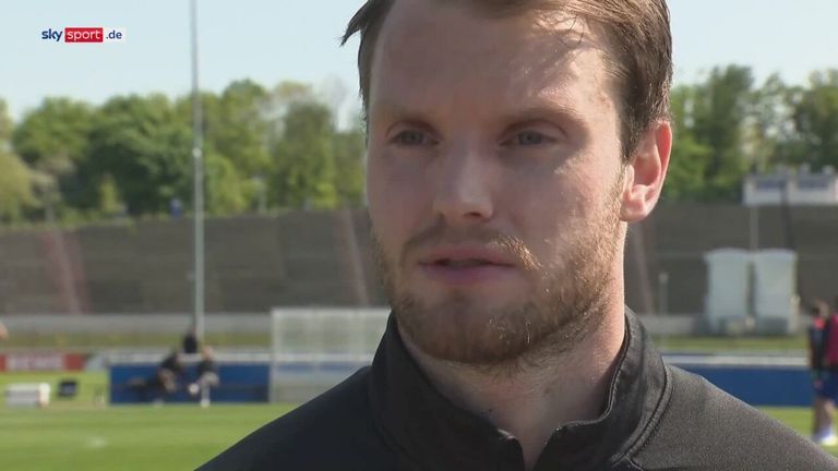 FC Schalke Video Thomas Ouwejan über Sieg gegen Sandhausen & St. Pauli