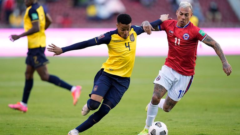 Byron Castillo soll in der WM-Qualifikation nicht spielberechtigt gewesen sein. Deshalb will Chile nun protestieren.