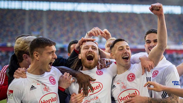 Fortuna Düsseldorf kostet seinen Einfluss auf das Aufstiegsrennen der 2. Liga ein wenig aus.