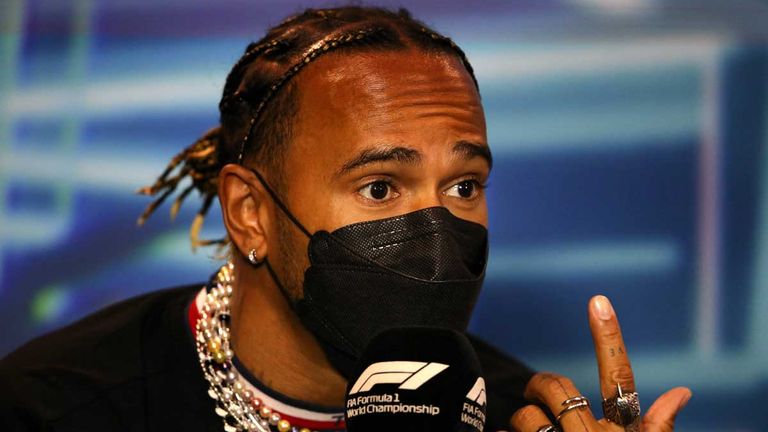 Lewis Hamilton wird im Rahmen des Grand Prix in Miami mit den Sticheleien von Red Bull konfrontiert. 