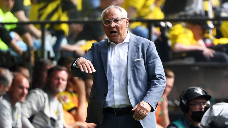 Felix Magath soll Hertha BSC vor dem Abstieg retten. Für den Hauptstadt-Klub geht es in die Relegation. 