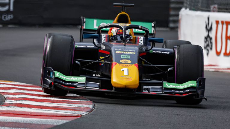 Dennis Hauger gewinnt das Sprintrennen der Formel 2 in Monaco.