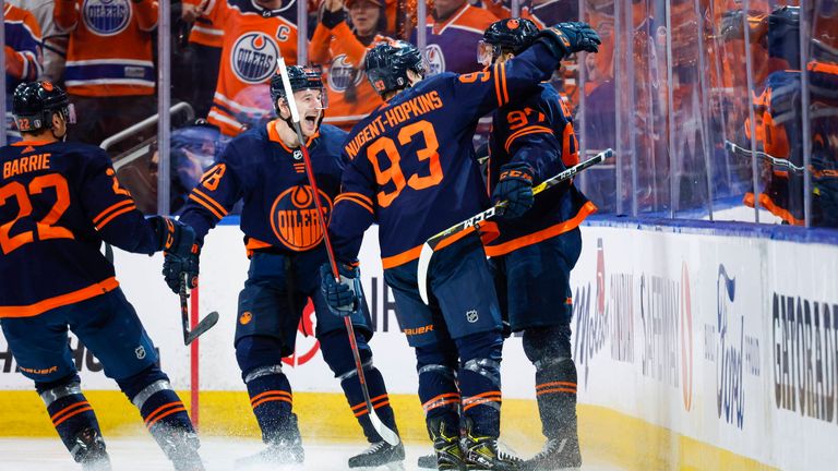 Die Edmonton Oilers gleichen in der Best-of-seven-Serie gegen die Los Angeles Kings aus.